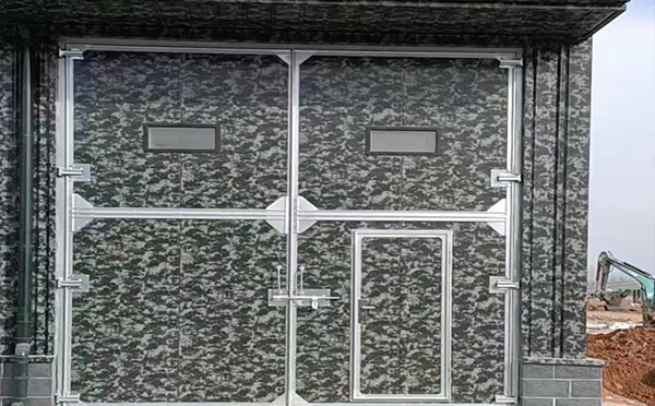 志丹工业平开门