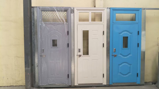 志丹学校教室门